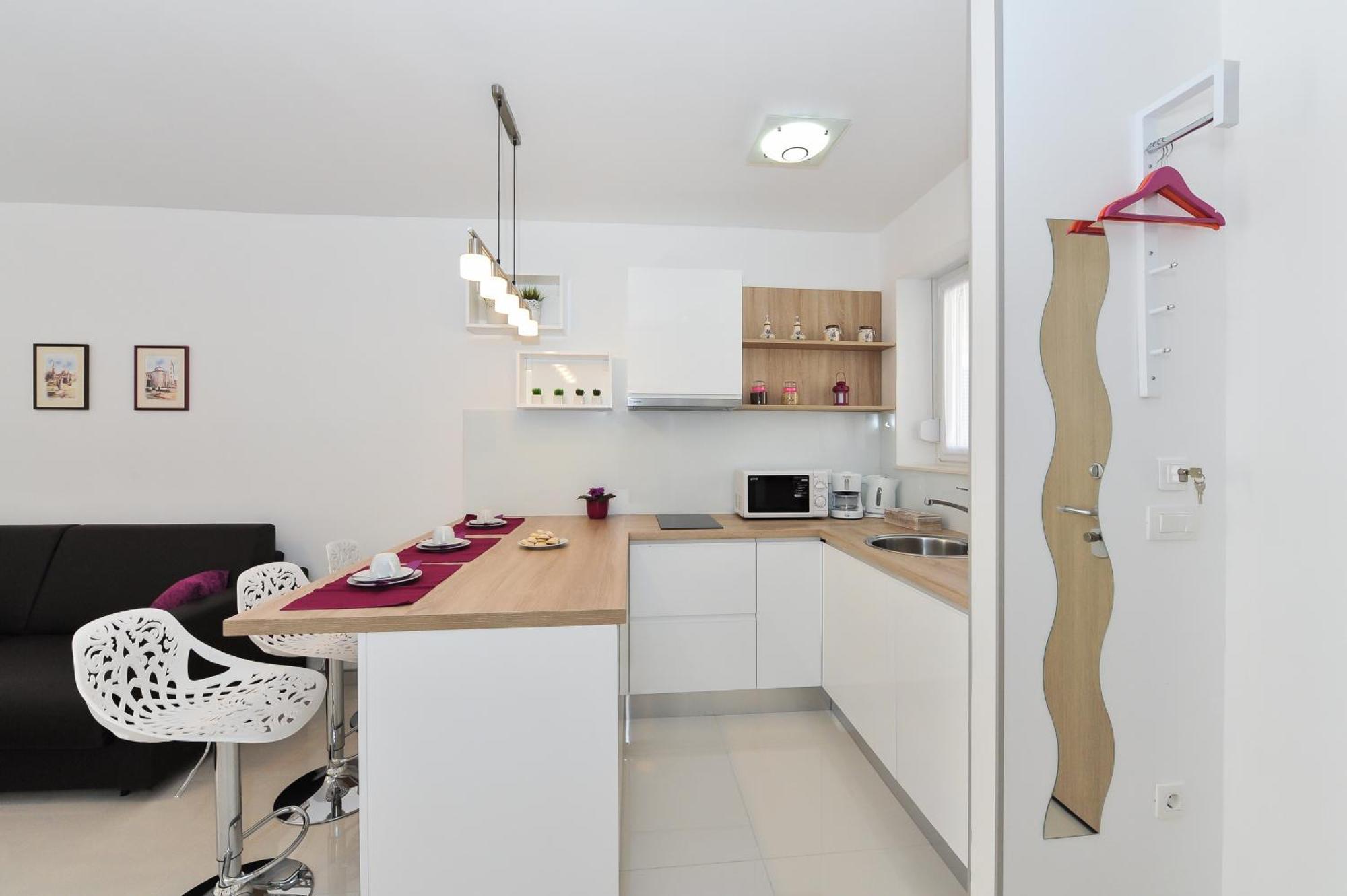 Apartment Luka *